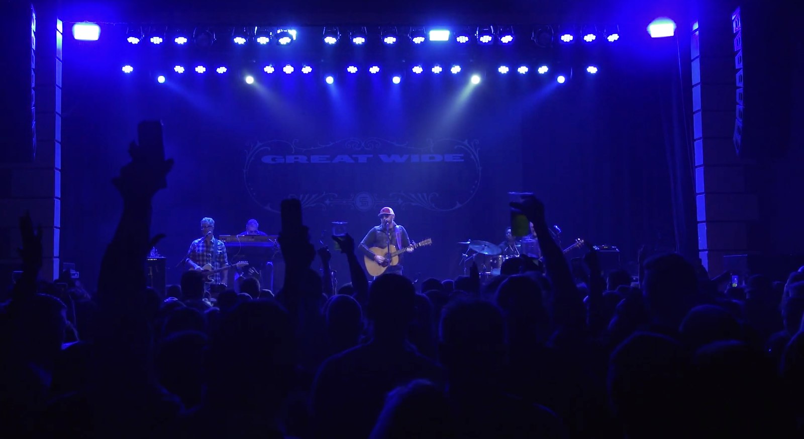 Corey Smith performing live at Buckhead